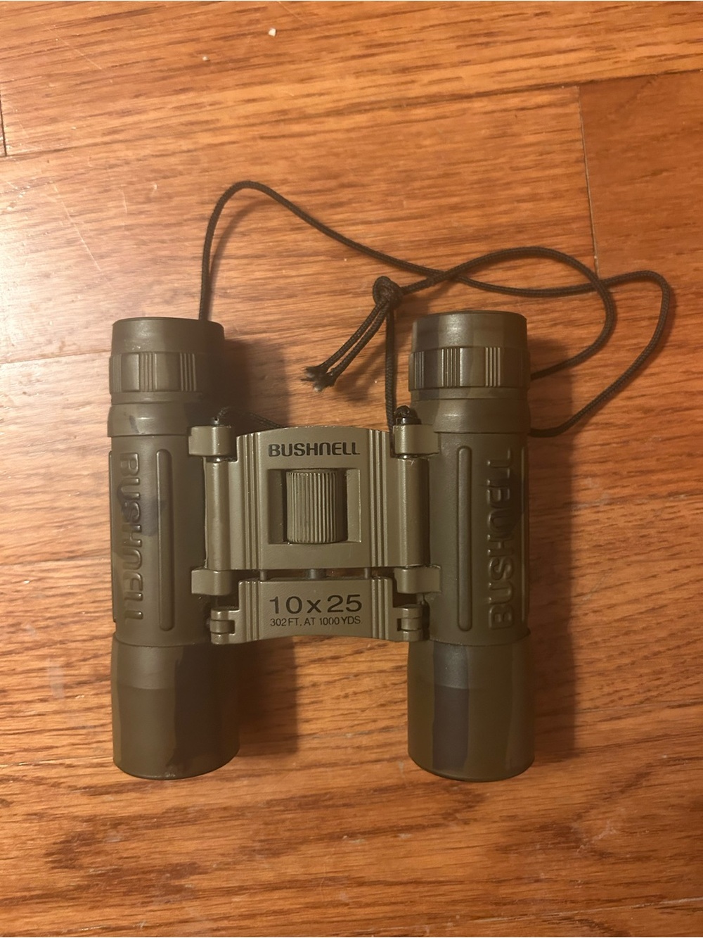 Bushnell Green and Black Camo Patterned 10X25 Binoculars